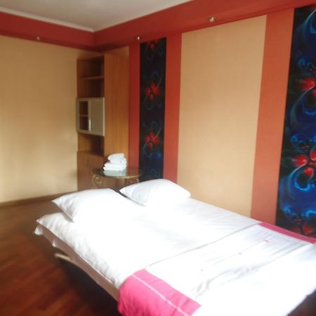 Studio On Vandy Vasylevskoi 8 Kijów Zewnętrze zdjęcie